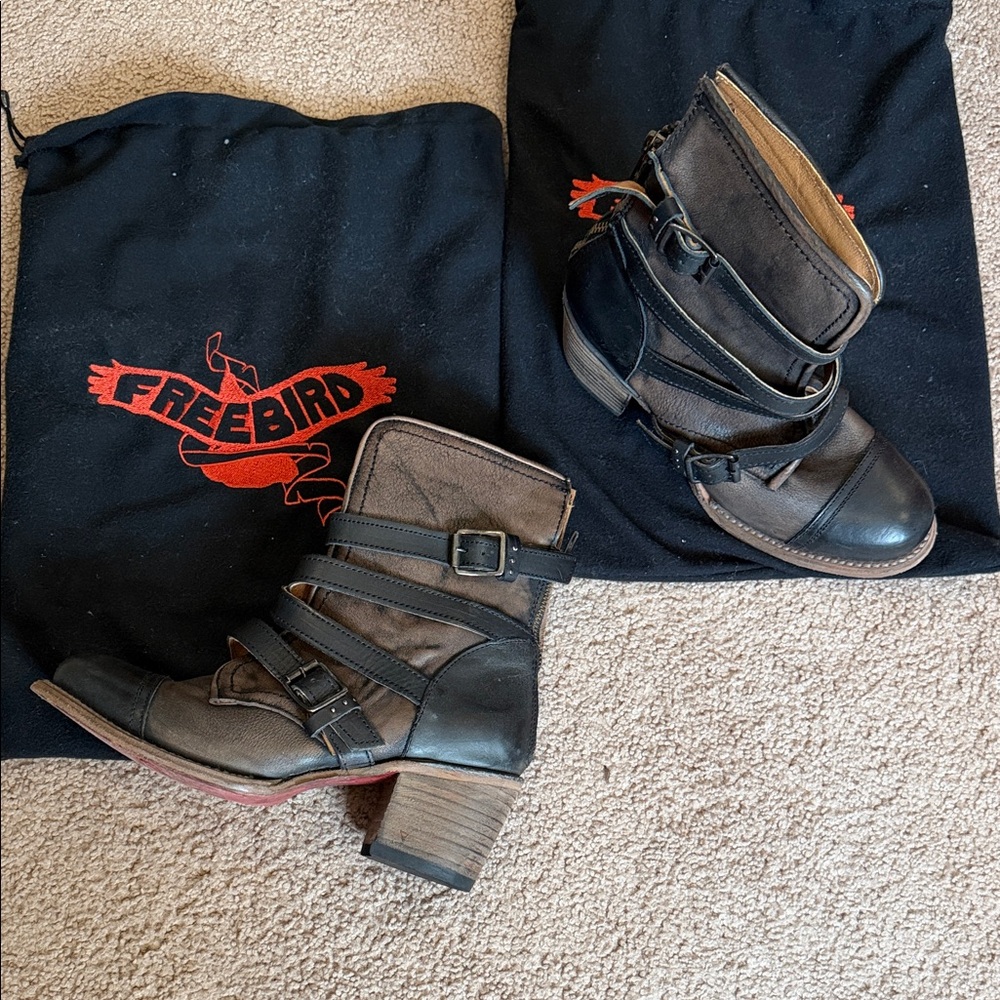 Freebird Women’s  Black/Brown Distressed Strapped Boots Size 8